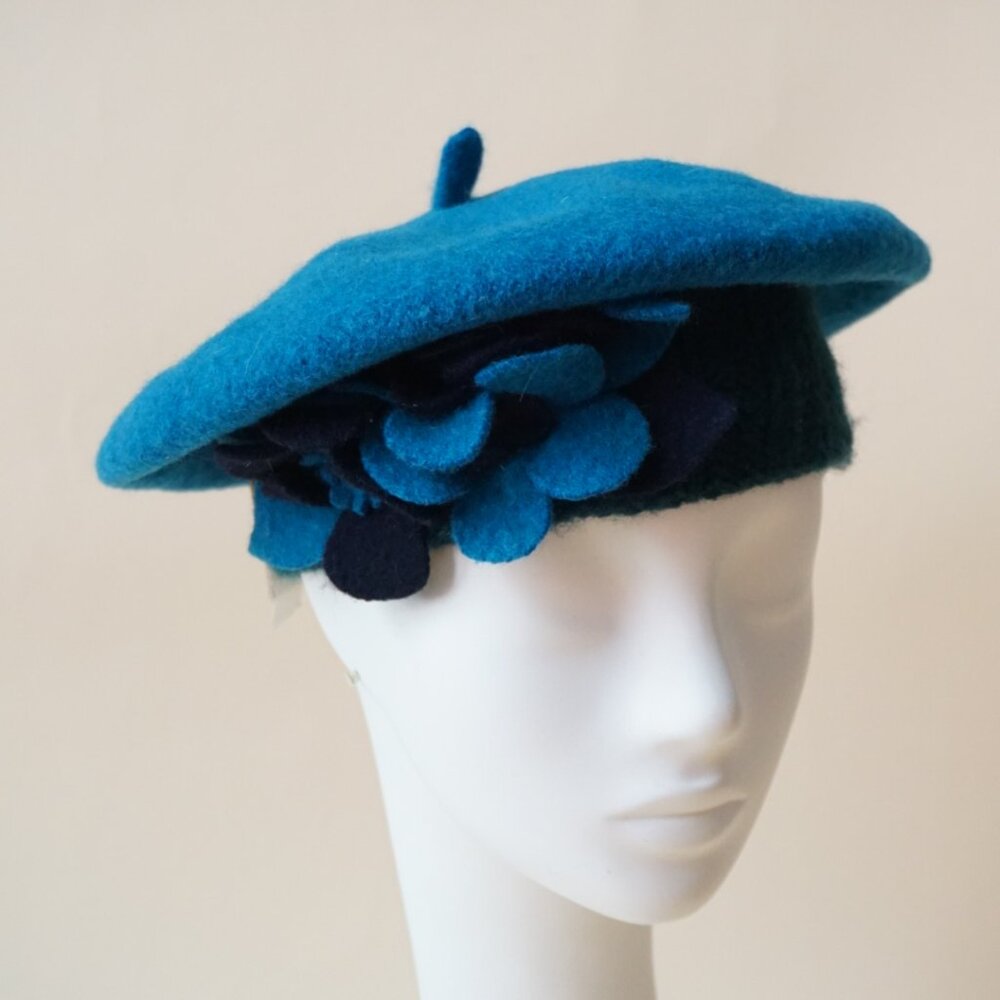 Vintage Forbusite Teal / Green Floral Applique Wool Barret NWT